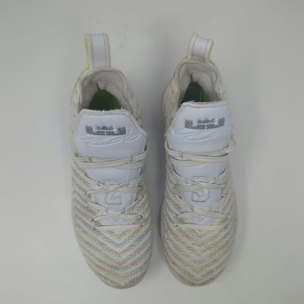 Nike LeBron 16 Buzz Lightyear Volt White Purple Grape Big Kids Size 6 - Picture 4 of 8